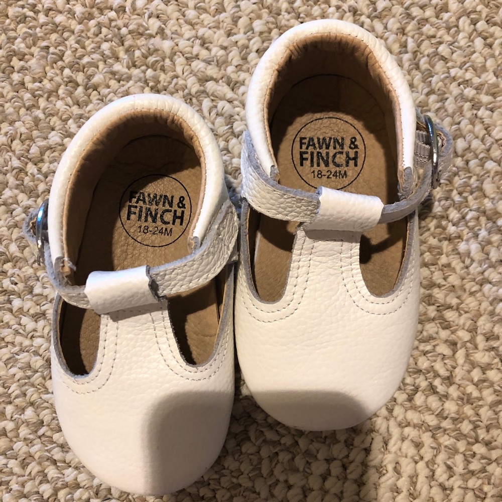 Fawn & Finch White Leather T- Bars